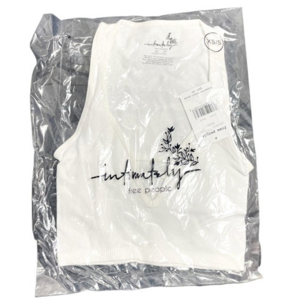 Sold on Vinted FREE PEOPLE White Ribbed Tank Crop Top M/L NWT - Moving - Picture 3 of 4